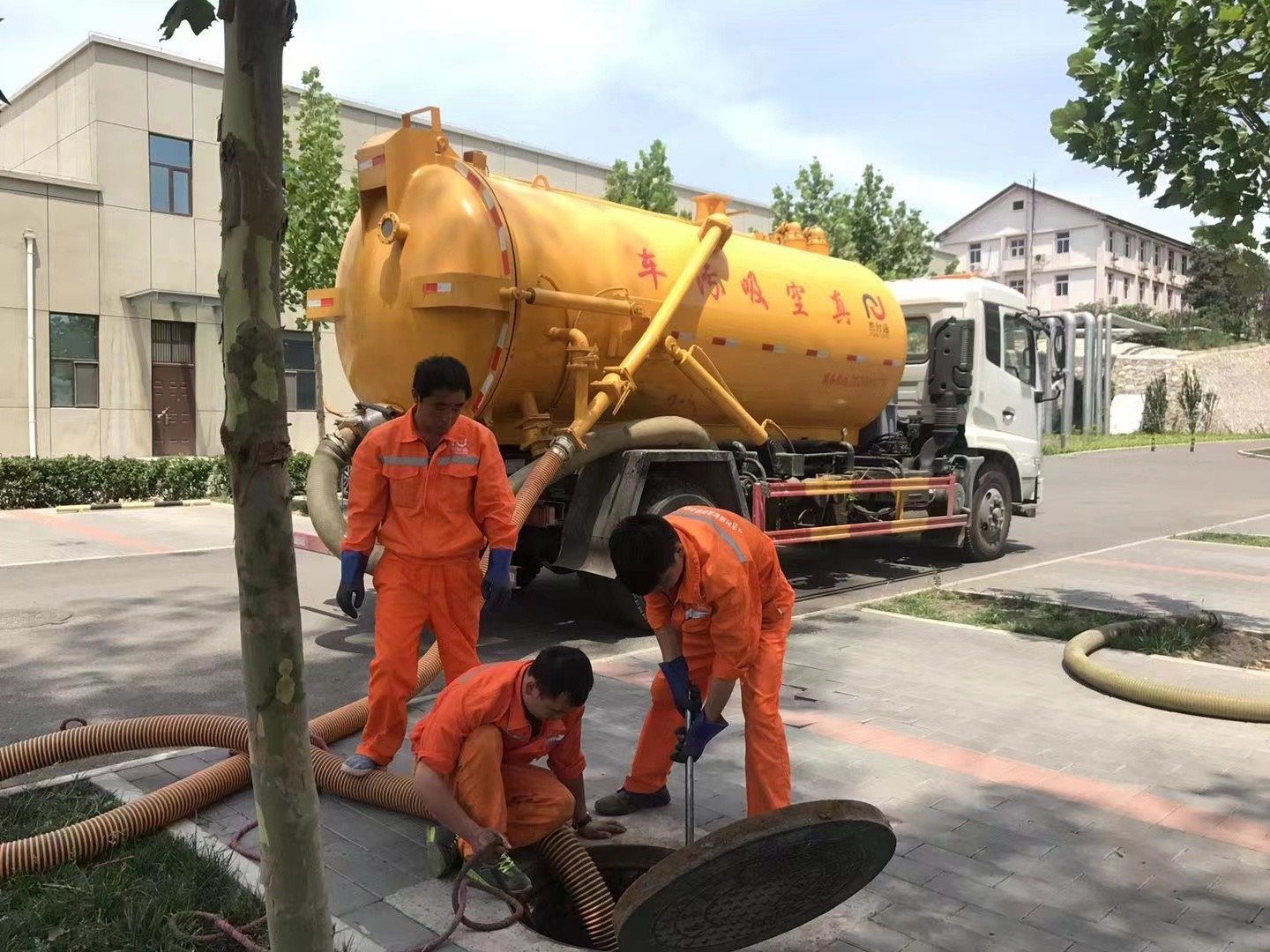 相山化粪池清理与5-8吨吸粪车施工效率分析